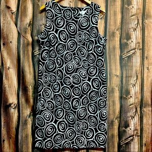 Black and White Patterned Sleeveless Dress